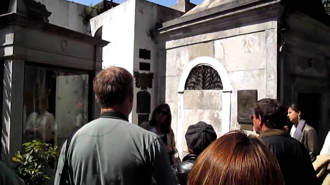 CEMENTERIO DE RECOLETA - TOUR GUIADO - BUENOS AIRES