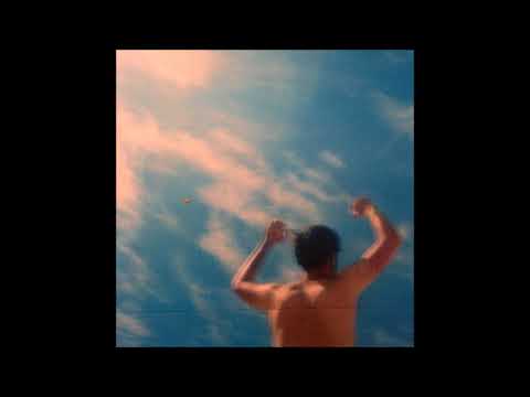 Hello Paris: "The suuunnn (Kllkl)"