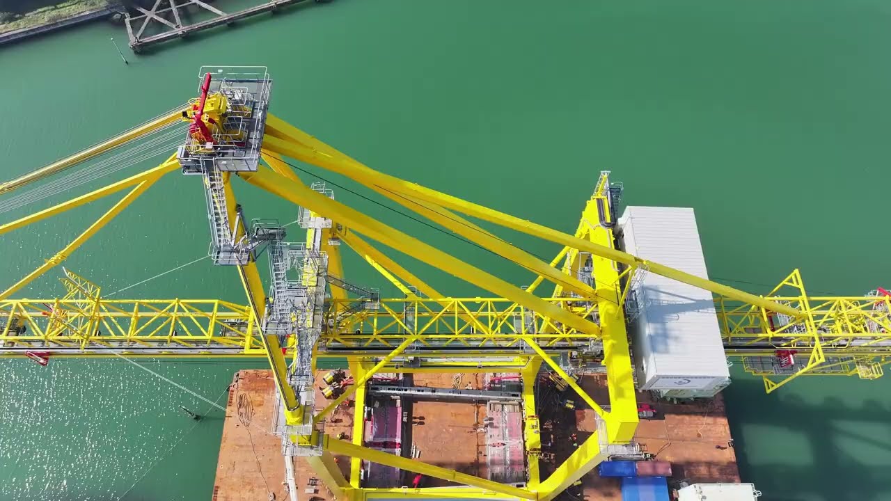 RO-RO transport of two Liebherr STS cranes from Marghera to Trieste