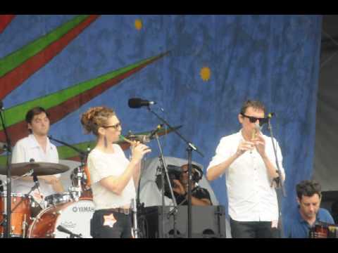 Lost Bayou Ramblers with Spider Stacy at Jazz Fest 2016 2016-04-28 FAIRYTALE  OF NEW YORK