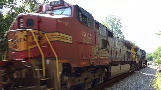 preview picture of video 'BNSF War Bonnet On CSX And Graffiti'