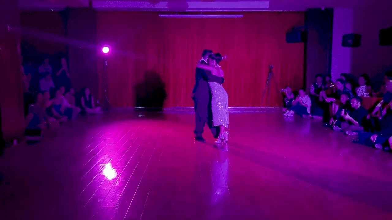 Jonathan Saavedra y Clarisa Aragon - Hoy Al Recordarla at Shanghai