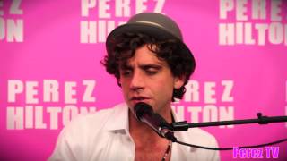 Mika - "Popular" (Acoustic Perez Hilton Performance)