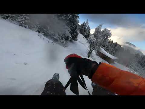 Rodelbahn Hexenritt in Söll am Samstag Nachmittag 17.12.022 - da wesentlich mehr Wellen als morgens