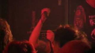 THE VARUKERS - don't conform