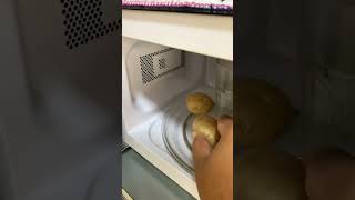 Boil Potatoes in microwave. #recipe #food #foodhacks #lifehacks