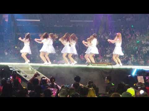 180812 fromis_9 KCON LA 2018 - DKDK