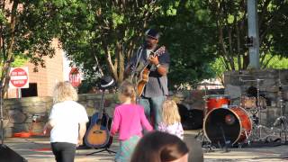 Little Things, with clapping fans