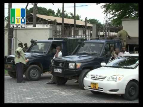 Wilfred Lwakatare na mwenzake wafikishwa mahakamani Kisutu.