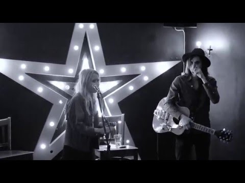 Amy Odell - Sound of a King (Live at The Star by Hackney Downs 2016)