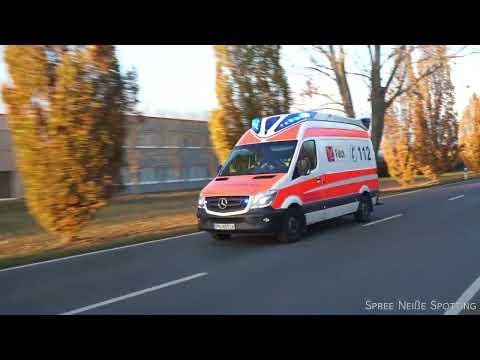 +++ Glätte führt zu Crash auf der BAB 15 +++ Einsatzfahrten FF Forst