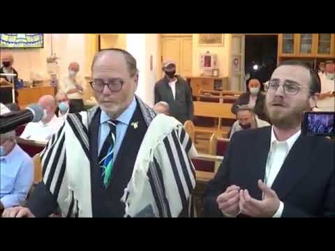 Cantors Yaakov Motzen and Chaim Gantz: sfirah