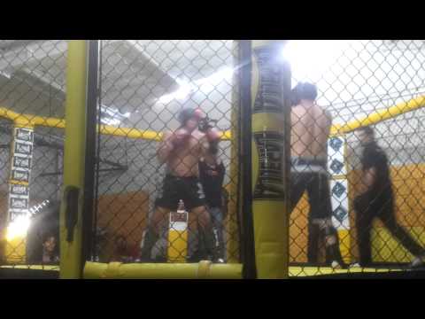 Julio Rodrigues Muay Thai 1° round