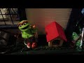 OSCAR THE GROUCH MINIATURE SESAME STREET CHARACTER PERFECT FOR DOLLHOUSE