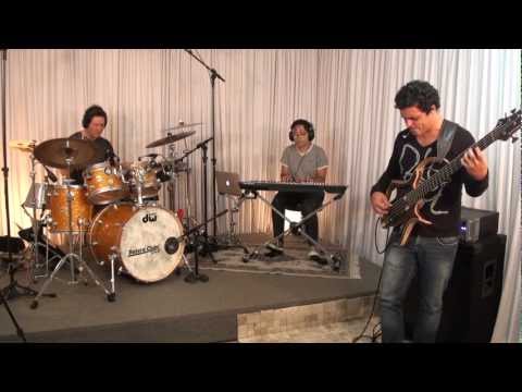 Batera Clube Jam Session - Julio Figueroa and 2 Brothers