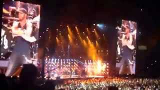 Brantley Gilbert: Small Town Throwdown. Ft. Thomas Rhett/Justin Moore @ CMA Fest 2014 (HD)