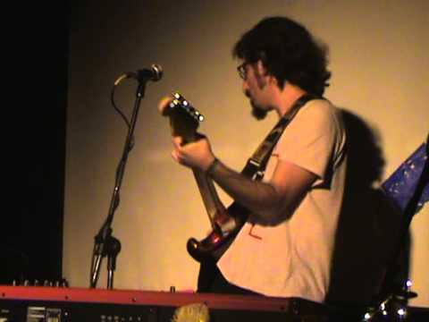 GA Destéfano - Nos siguen pegando abajo (Charly García cover)