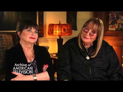 Cindy Williams & Penny Marshall on working with "Lenny and Squiggy" - EMMYTVLEGENDS.ORG