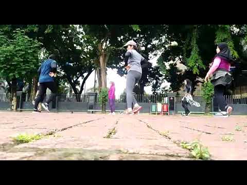 latihan fisik by ayah Anwar Efendi,untuk ke depannya kita lebih bagus lg pengambilan videonya ya..