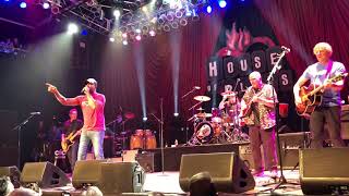 Hootie &amp; The Blowfish - Hey Hey What Can I Do (2018 Monday After The Masters)