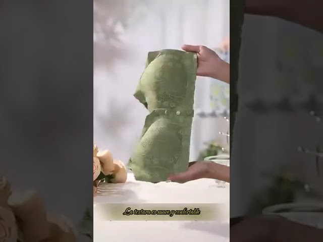 Vídeo relacionado con Sujetador barato para mujer de talla grande con cierre de botones en la parte delantera, para personas mayores, push-up, sin aros, cómodo sujetador diario, para personas mayores, práctico sujetador