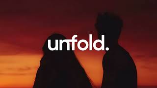 Download lagu Empire Of The Sun - Walking On A Dream (Hoodia Remix) mp3