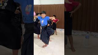 Download lagu Basic Balinese Dance Training for Boys #balidance #dance #comedysketsa mp3