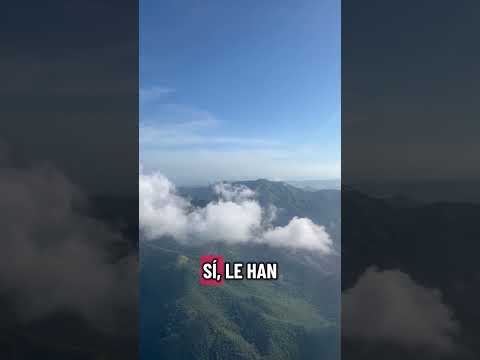 Volando por encima de la Sierra Maestra destino Santiago de Cuba #echolatinoviajes #Cuba2026