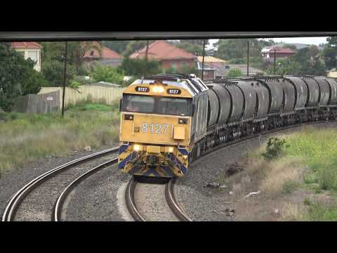 4K 10 HARD WORKING TRAINS at Melrose Drive - Container Freight, Grain, Passenger Trains.