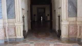 preview picture of video 'The corridors of the Mafra Palace, Portugal'