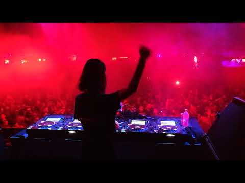 2019.08.22. Amelie Lens Starting Set