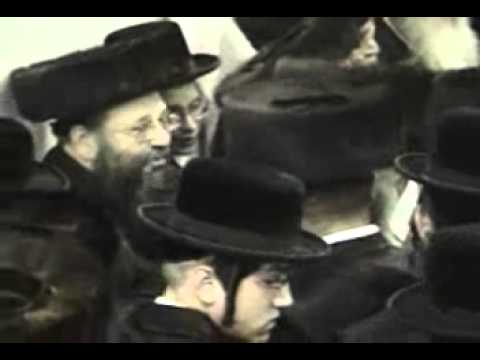 Klausenberger Rebbe leaving his Sukkah