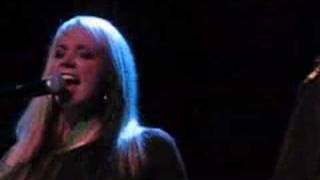 Suzie McNeil: So In Love (Phoenix Concert Theatre, TO)