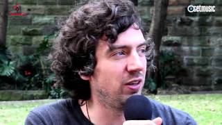 Snow Patrol Talk About Boyfriend Troubles, Instant Success &amp; Quitting Music... (Getmusic Interview)