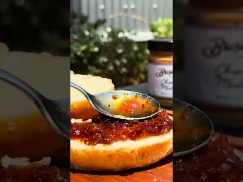 המבורגר עסיסי על גריל נפוליאון עם פלאנצ'ה