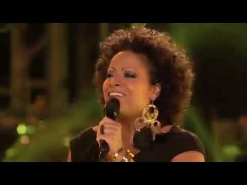 Brandon Mahone vs Nicole Nelson -  Ain't No Mountain High Enough | The Voice USA 2012