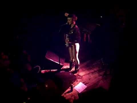 Nai sings My Cherie Amour