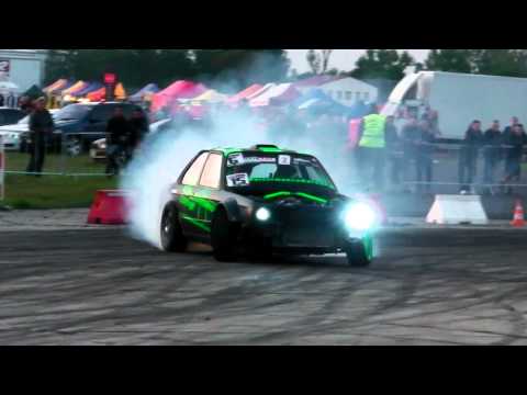 Bartosz Pełka PERFORMANCE GARAGE BMW E30 M3 DRIFT WĄSKI