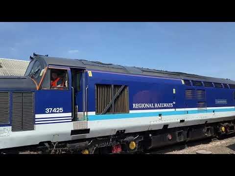 37425 37419 37401 & 37218 going mad with tones and thrash at the Crewe gresty bridge open day
