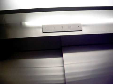 Burlington/Dover Oildraulic Elevator at Lord & Taylor-Fashion Center