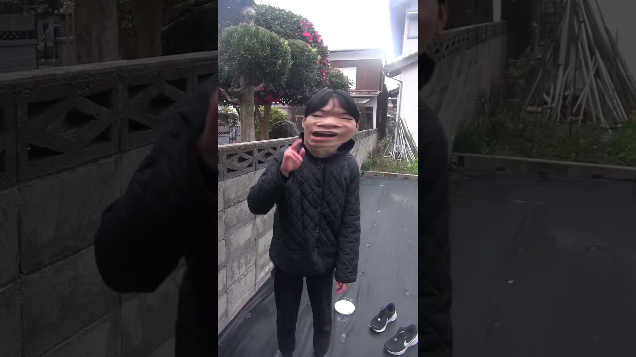 Can hot water socks help reduce the cold?