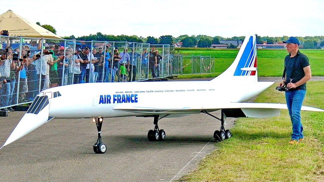 GIGANTIC XXXL LARGEST RC MODEL JET CONCORDE SCALE 1:6 MODEL TURBINE AIRLINER FLIGHT DEMONSTRATION