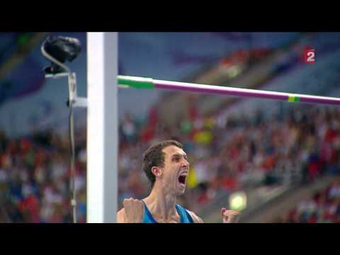 Bohdan Bondarenko 2.41m (HD with replay on bar) 2013 world champion