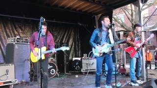Black Lips - Family Tree (Live at Music Frozen Dancing)