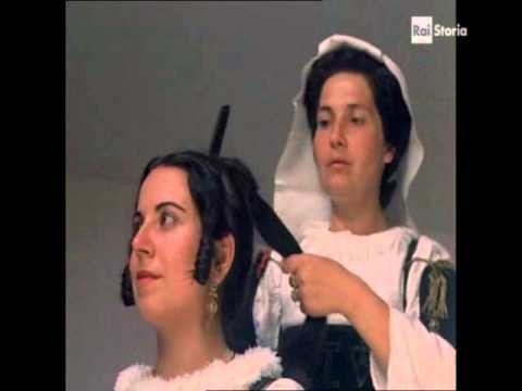 Albanesi di Calabria. Arbereshe .Folco Quilici L'italia vista dal cielo.