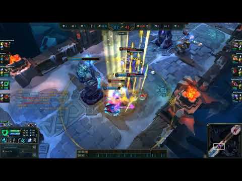 Ludicrously Surviving Thresh Plays