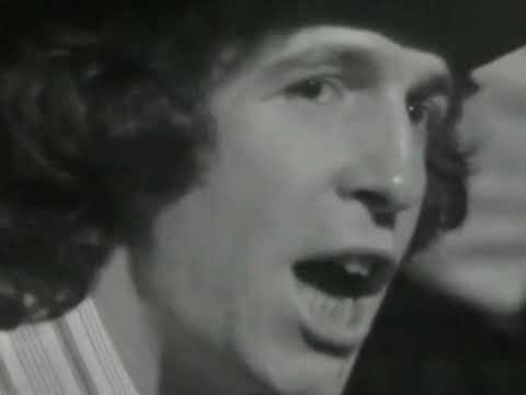 Rino Gaetano live "Ma il cielo è sempre più blu"