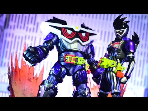 S.H. Figuarts Kamen Rider Gemn God Maximum Gamer Lvl 1,000,000,000 Review