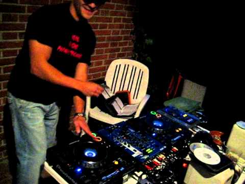 Show me love vs. Calabria