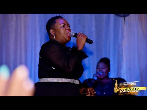 Itende - Londiwe Sphe Nxumalo worship medley live@worship feast(Part 1)